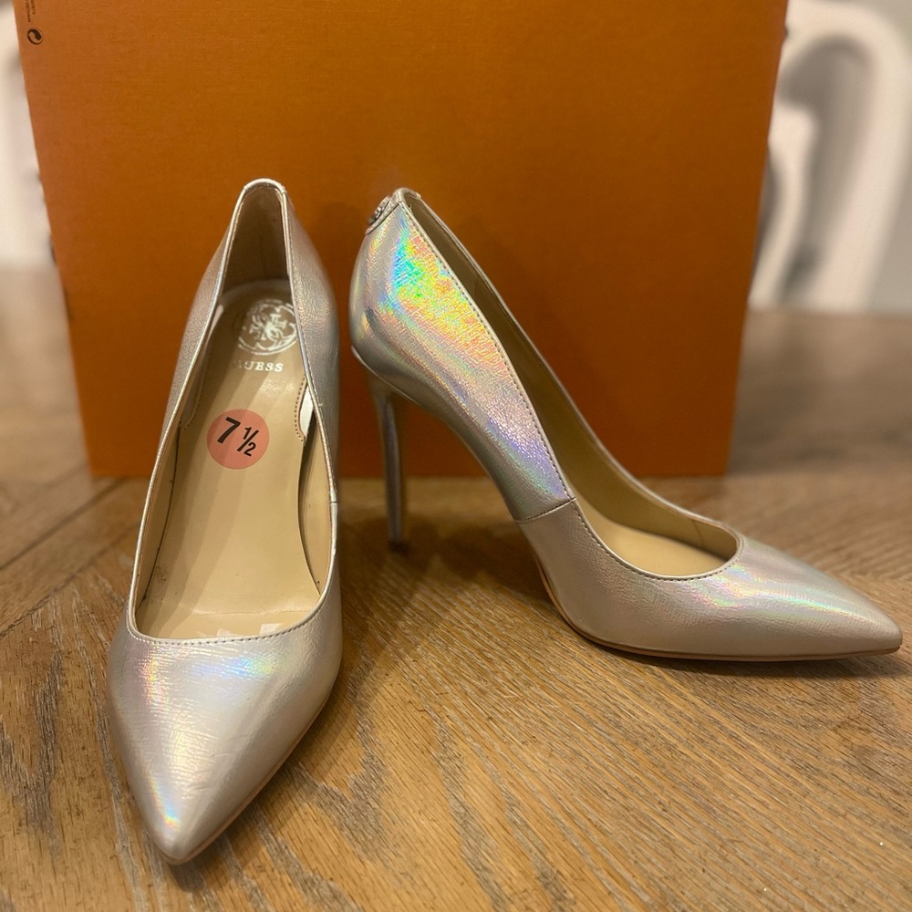 Silver Guess Pumps